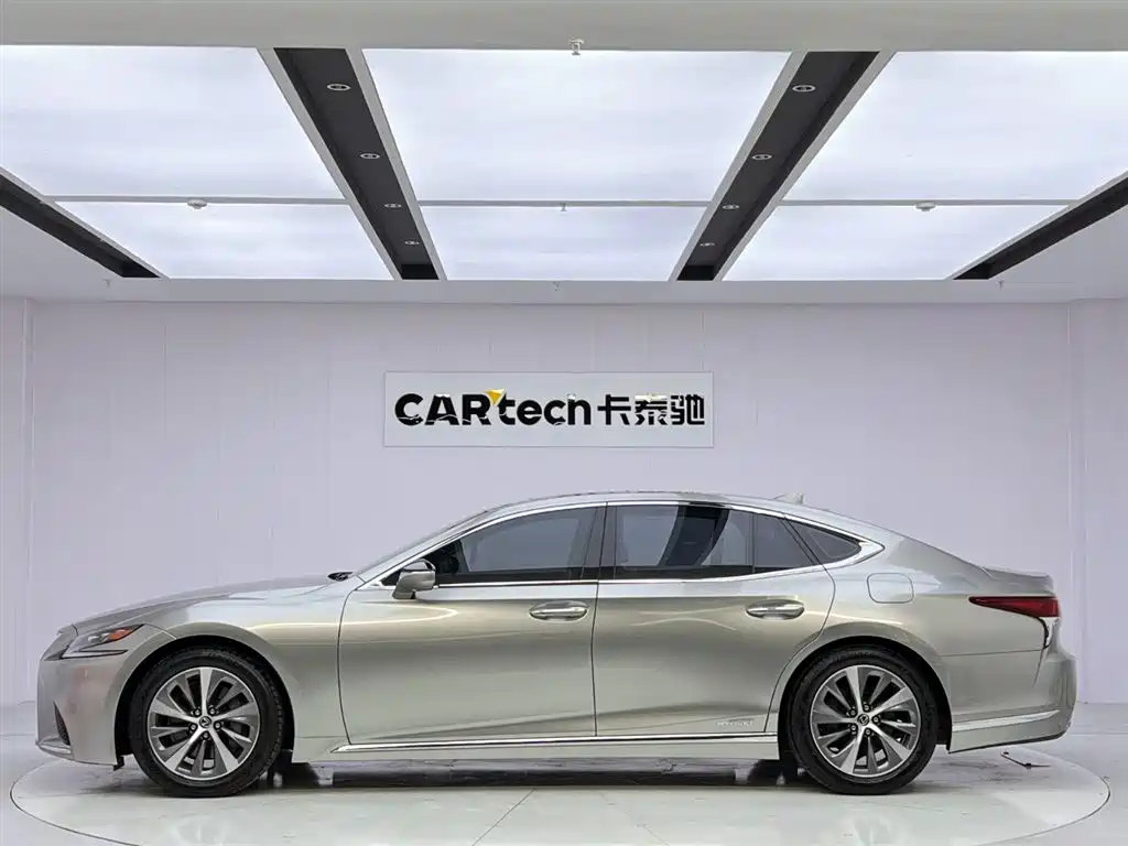 Lexus LS 2020 — фото 2