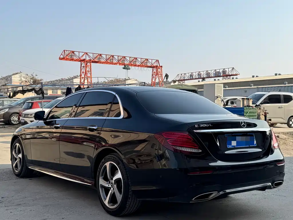 Mercedes-Benz E-Class 2018 — фото 4