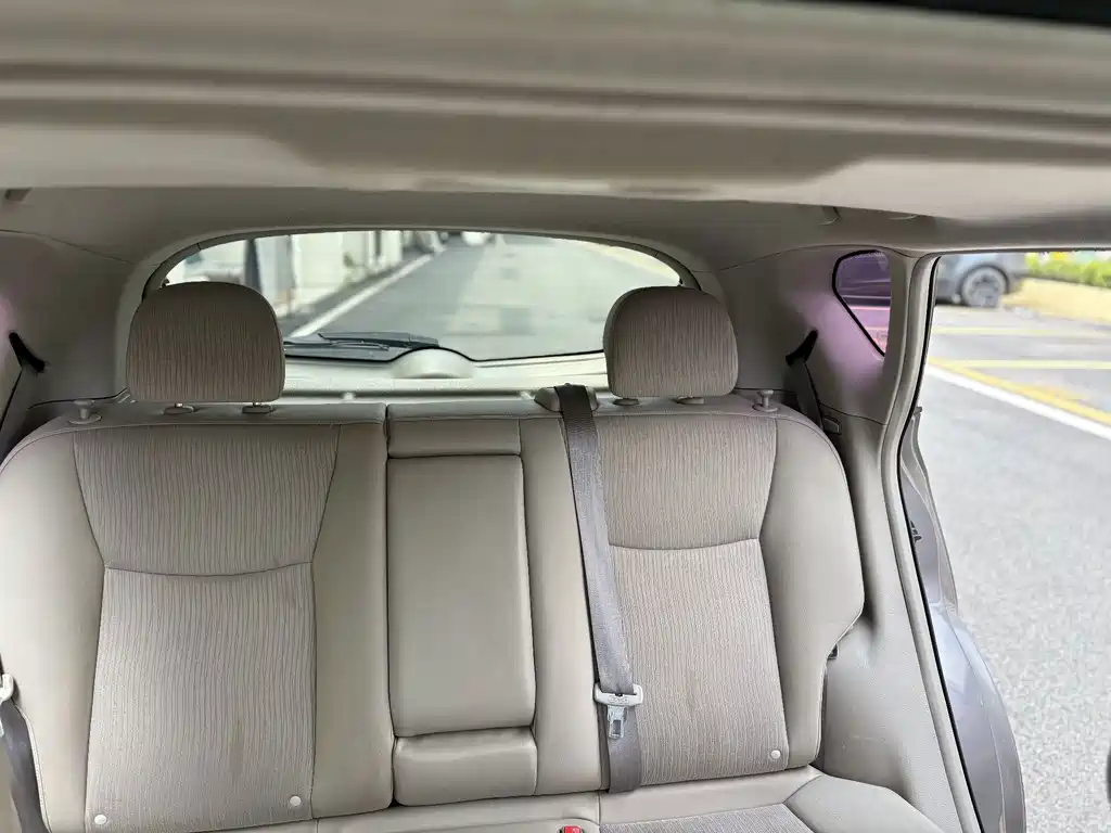 Nissan Tiida 2015 — фото 18