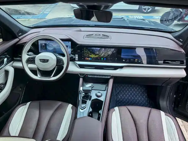Geely Xingyue L 2023