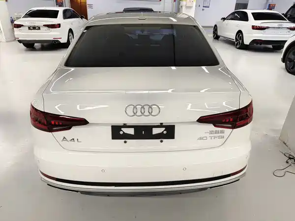 Audi A4L 2019