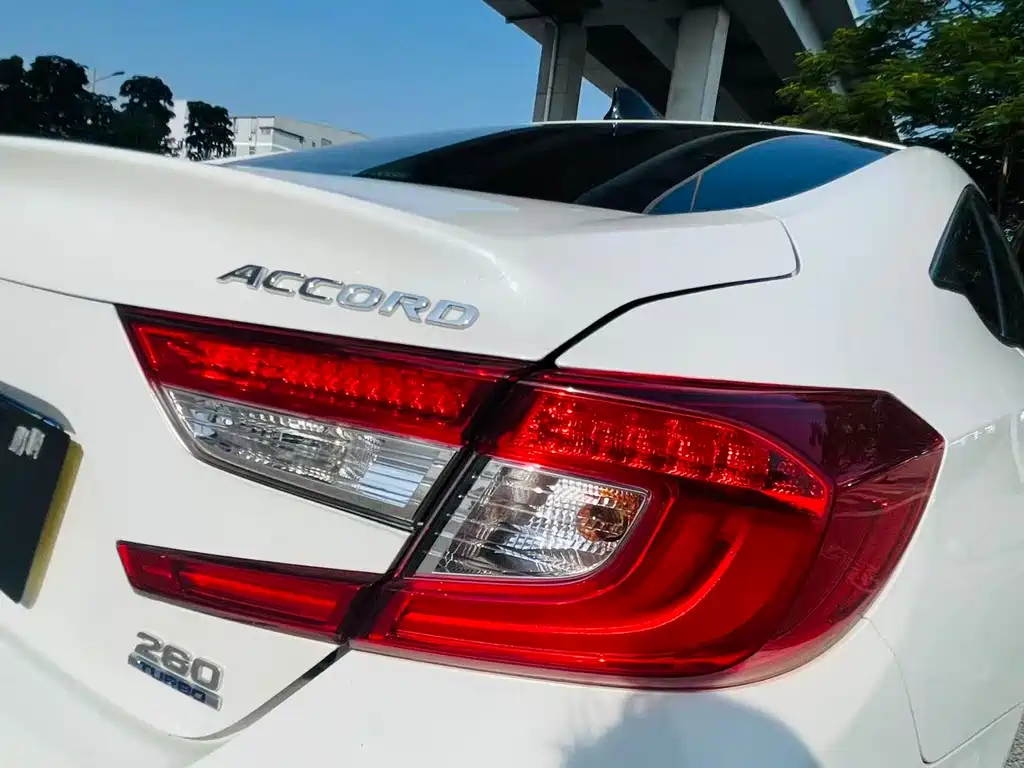 Honda Accord 2020 — фото 8