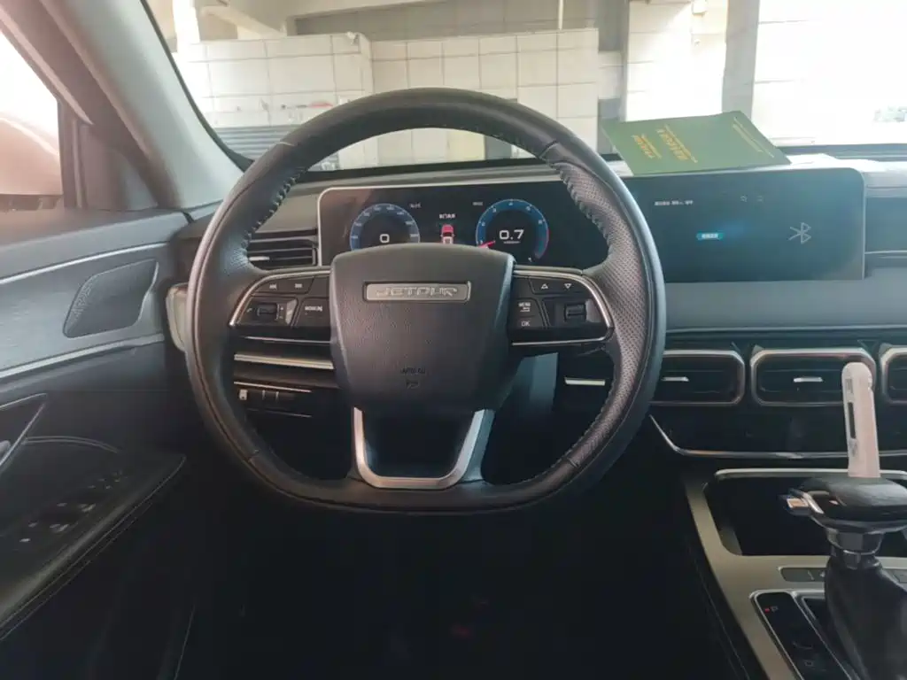 Jetour X70 PLUS 2022 — фото 11