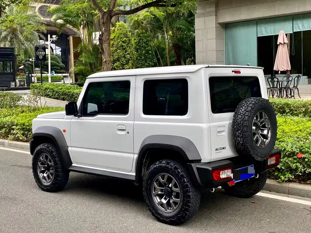 Suzuki Jimny 2020 — фото 7