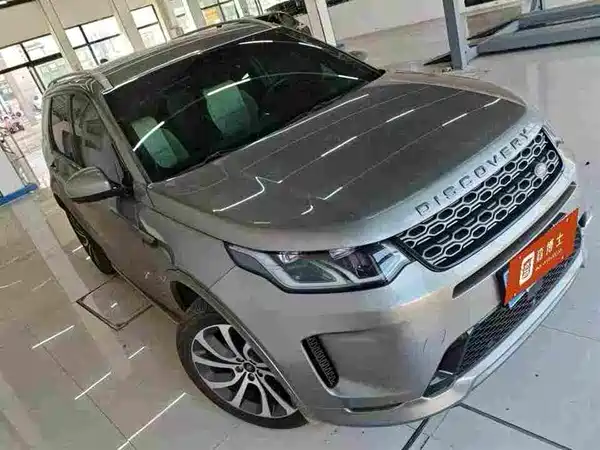 Land Rover Discovery Sport 2021