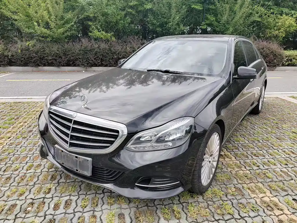 Mercedes-Benz E-Class 2015
