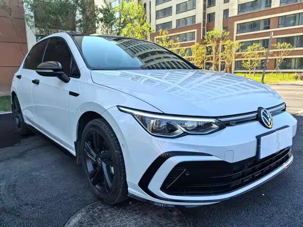 Volkswagen Golf 2022