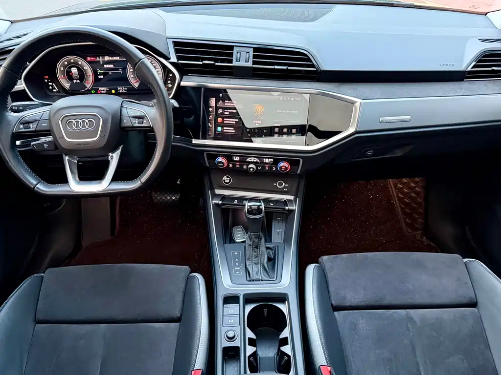 Audi Q3 2022 — фото 10