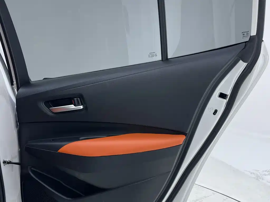 Toyota Corolla 2023 — фото 22