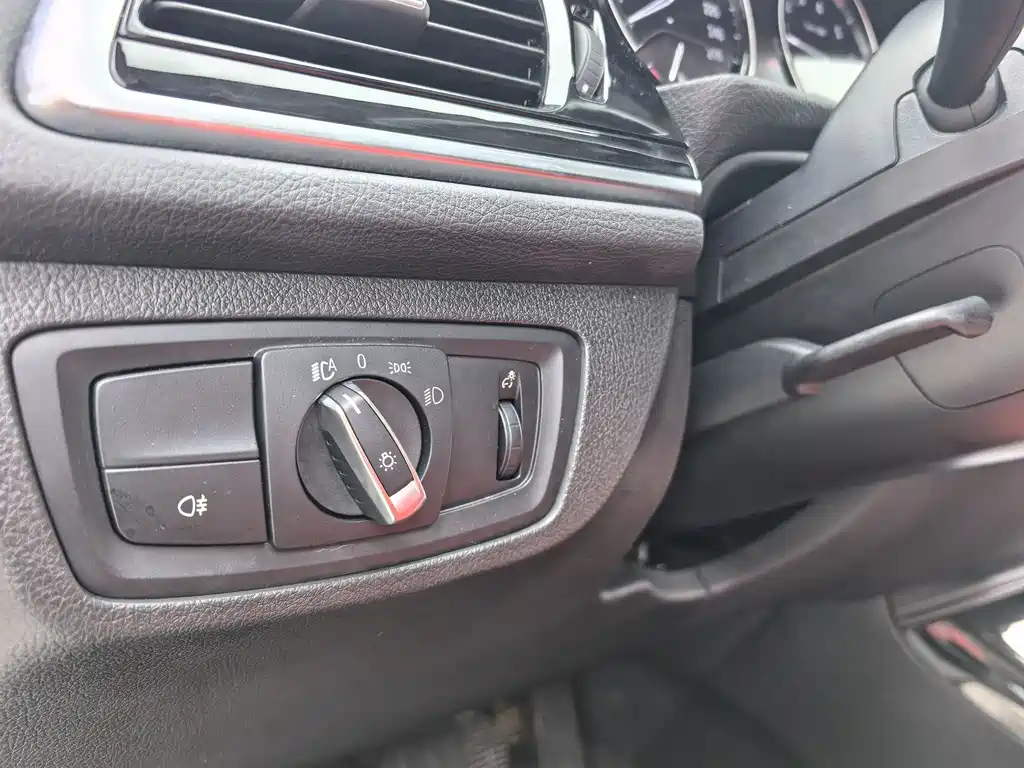 BMW 1 Series 2022 — фото 13