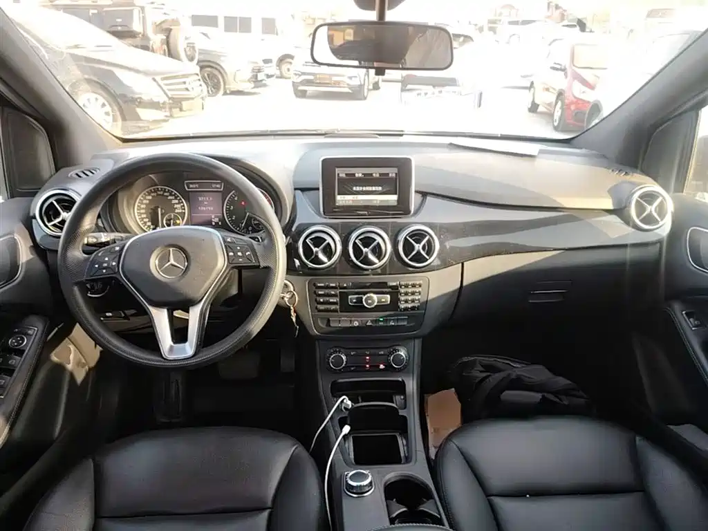 Mercedes-Benz B-Class 2014 — фото 10