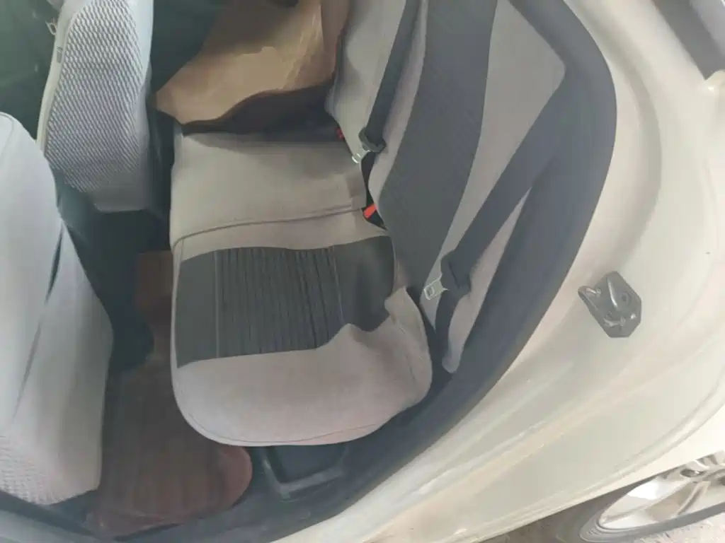 Ford Focus 2014 — фото 17