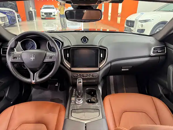 Maserati Ghibli 2019