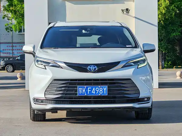 Toyota Sienna 2023