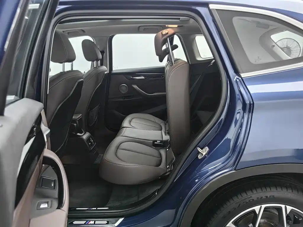 BMW X1 2022 — фото 15