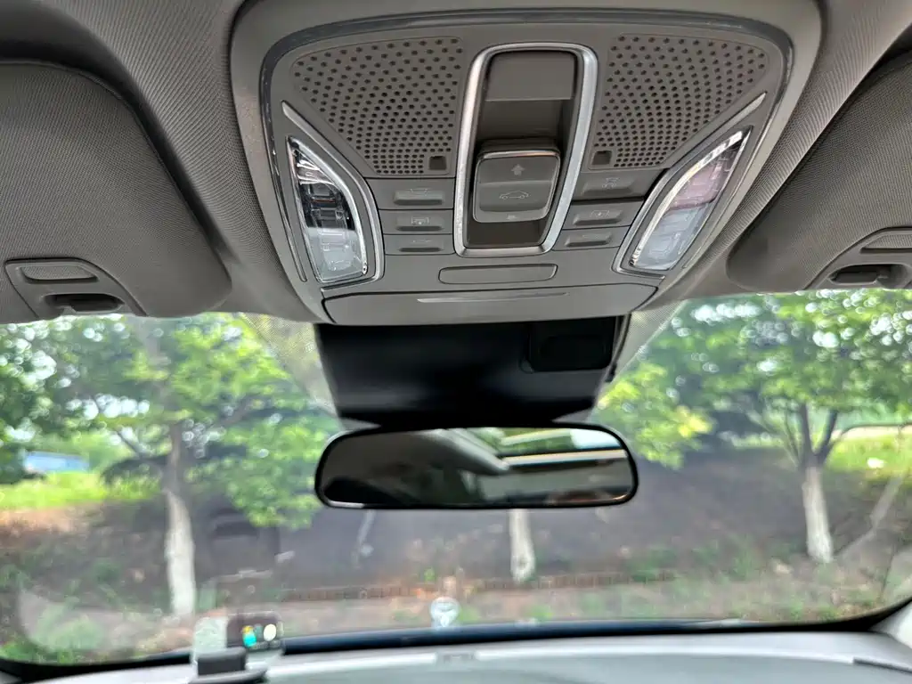 GAC Motor Trumpchi M6 2022 — фото 16
