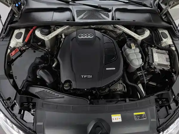 Audi A4L 2021