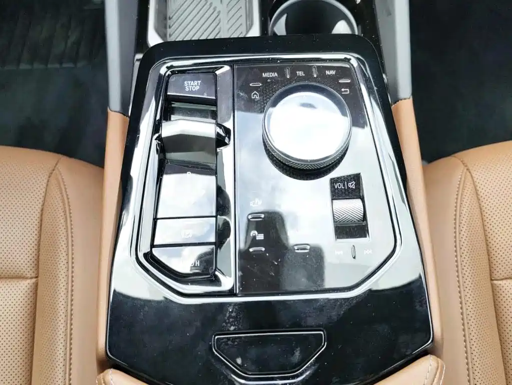 BMW i5 2026 — фото 10