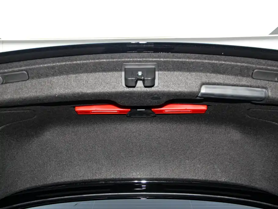 Audi A6L 2021 — фото 32