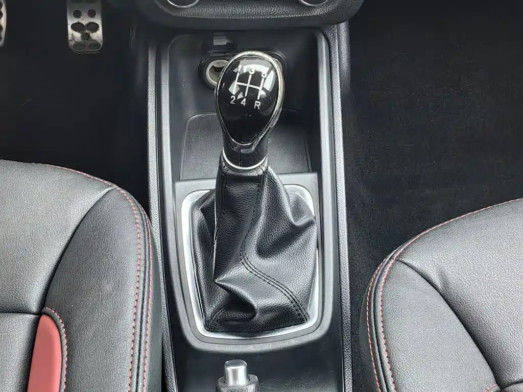 Haval H1 2015 — фото 13