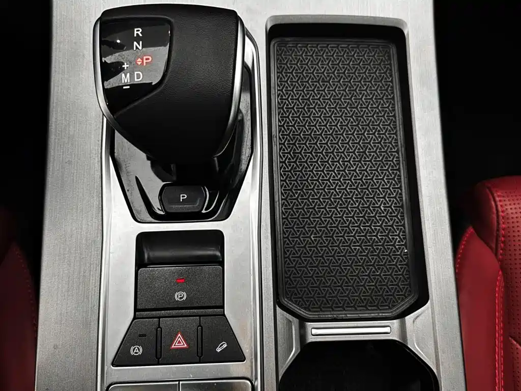 Jetour X70 PLUS 2024 — фото 13