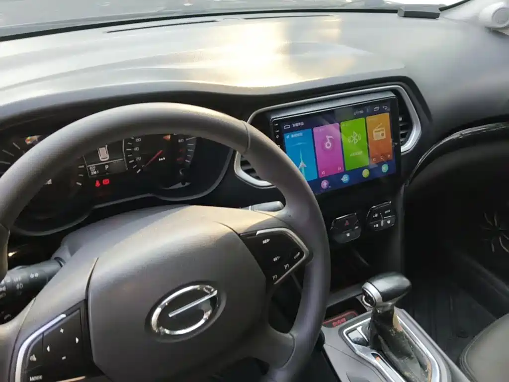 GAC Trumpchi GS4 2015 — фото 10