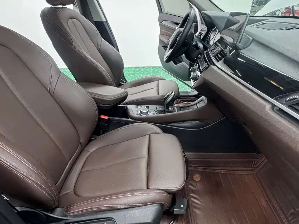 BMW X1 2022 — фото 14
