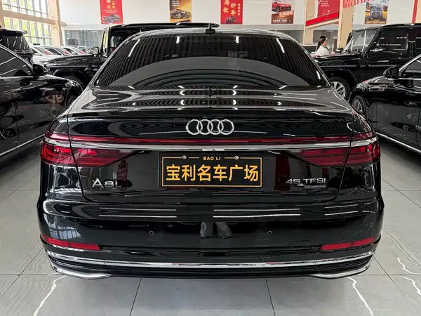Audi A8 2025