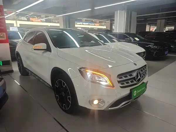 Mercedes-Benz GLA 2017