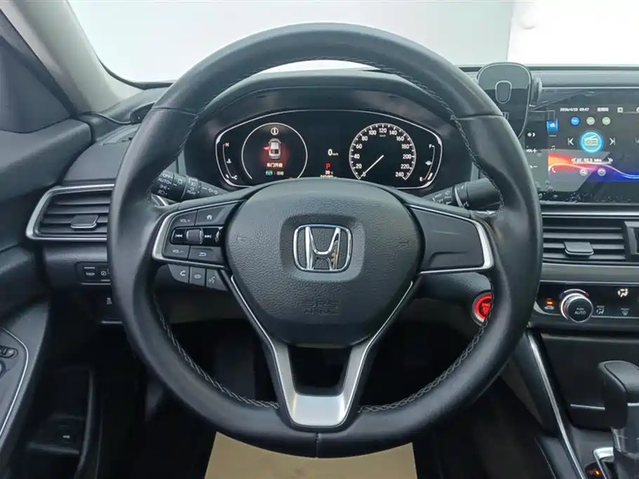 Honda Accord 2022 — фото 15