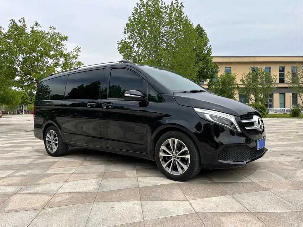 Mercedes-Benz V-Class 2021 — фото 3