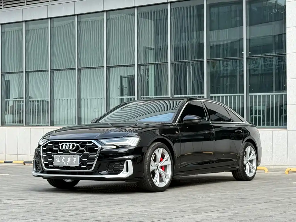 Audi A6L 2025 — фото 1