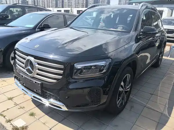 Mercedes-Benz GLB 2024