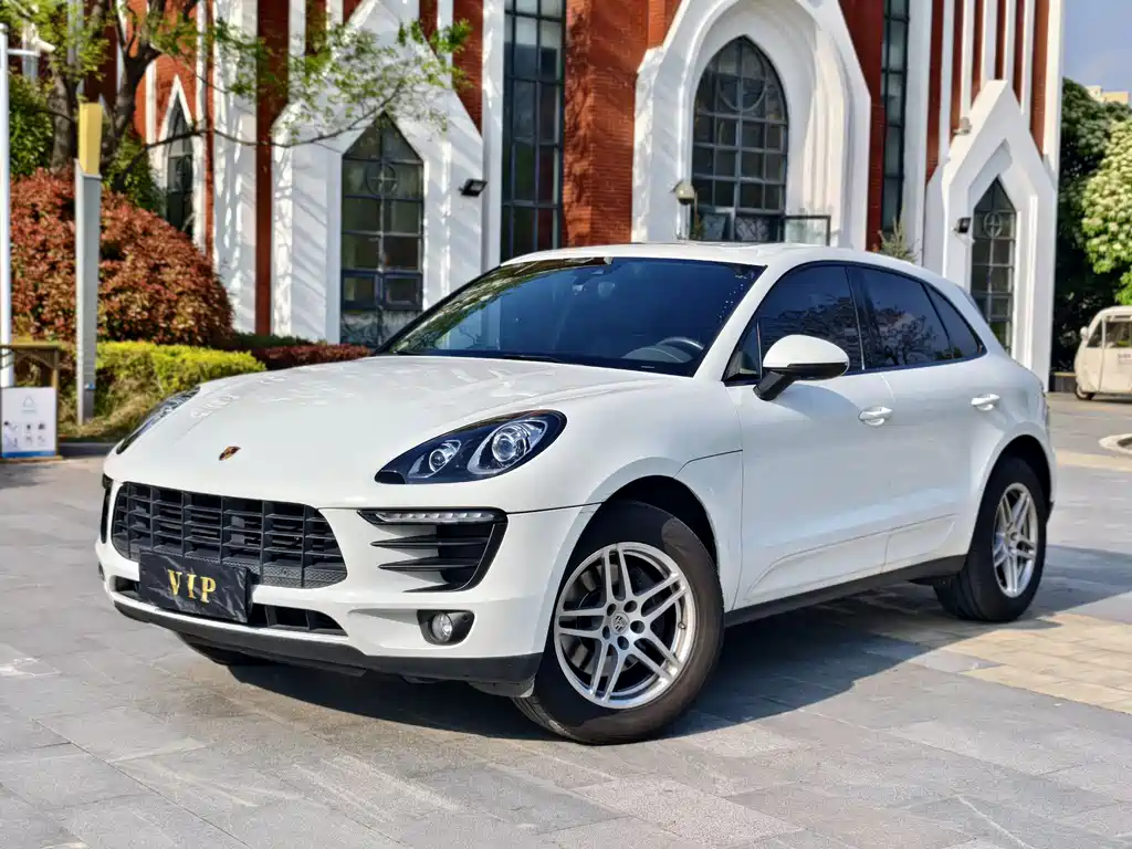 Porsche Macan 2017 — фото 1