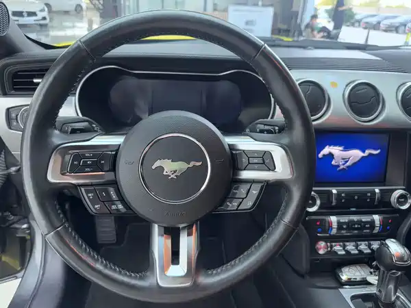 Ford Mustang 2020
