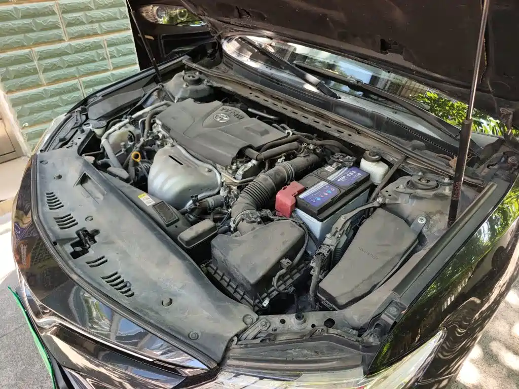 Toyota Camry 2018 — фото 20