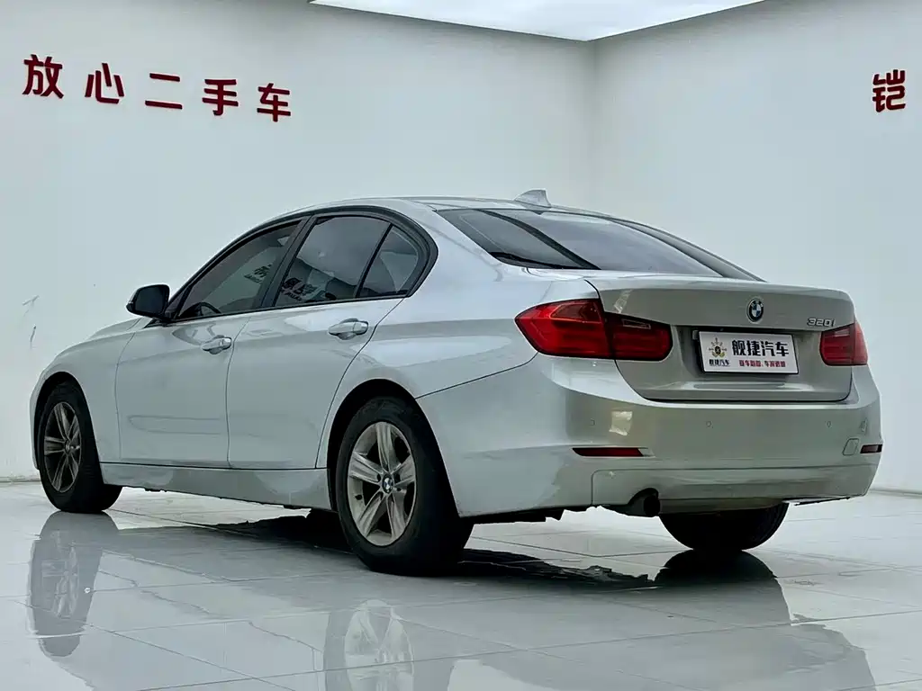 BMW 3 Series 2012 — фото 10