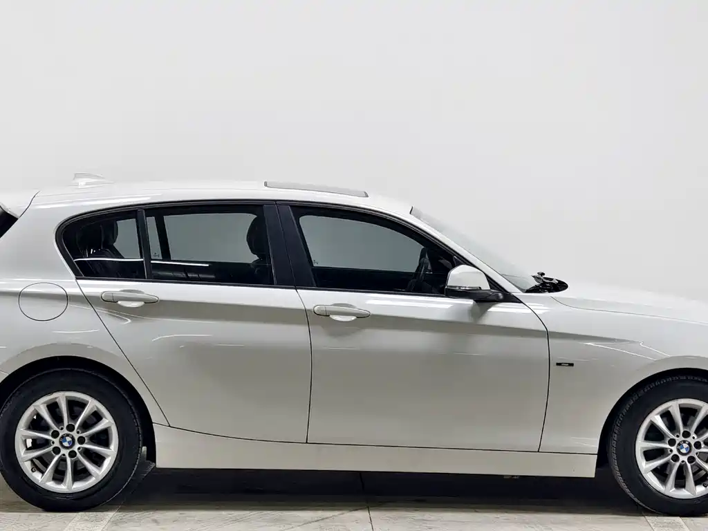 BMW 1 Series 2012 — фото 8