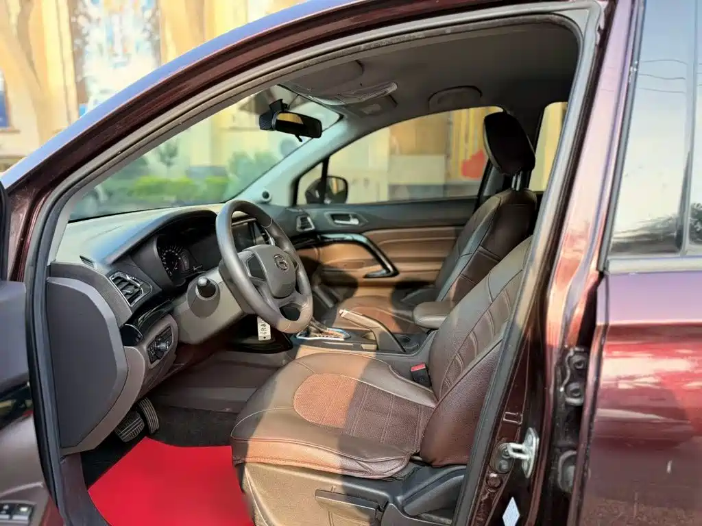 GAC Trumpchi GS4 2015 — фото 13