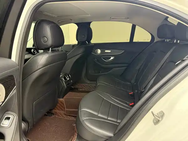 Mercedes-Benz C-Class 2020