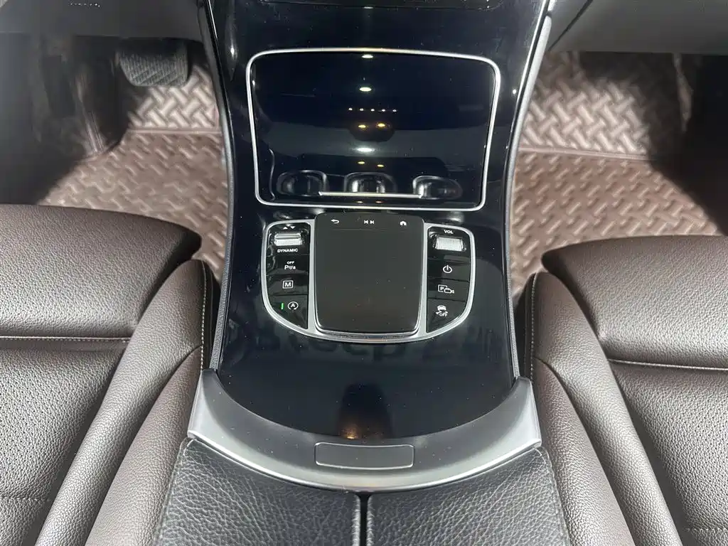 Mercedes-Benz GLC 2022 — фото 11