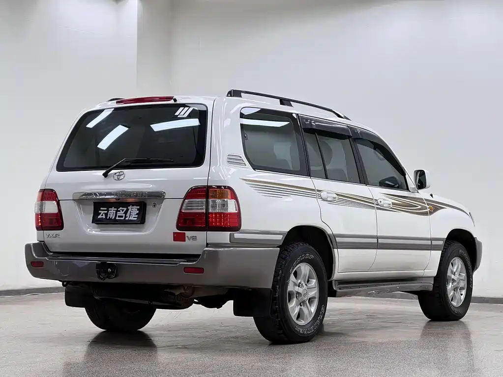 Toyota Land Cruiser 2007 — фото 7