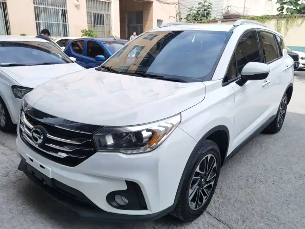 GAC Trumpchi GS4 2017 — фото 2