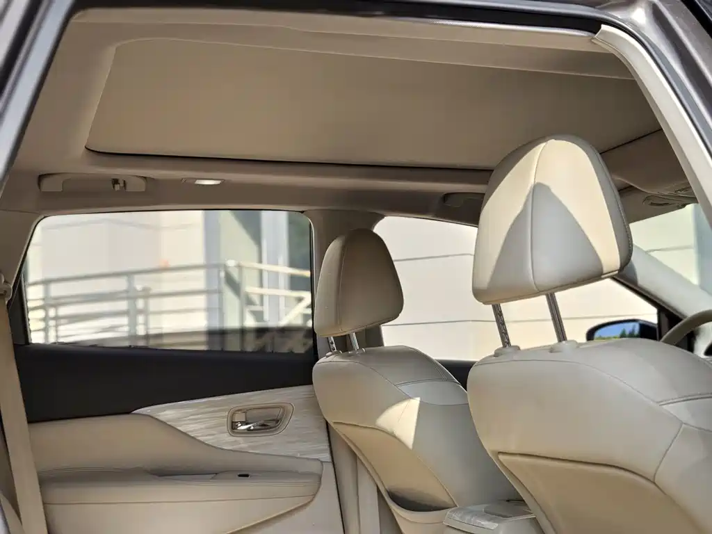 Nissan Murano 2016 — фото 12