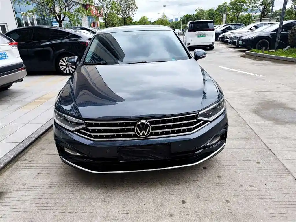 Volkswagen Magotan 2023