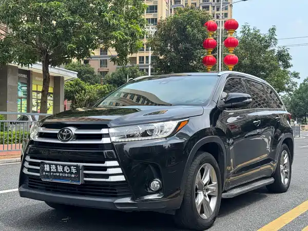 Toyota Highlander 2021