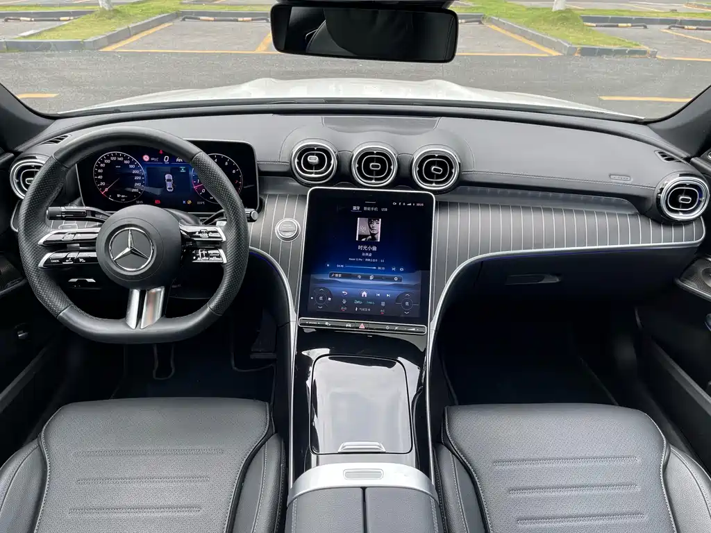 Mercedes-Benz C-Class 2024 — фото 18
