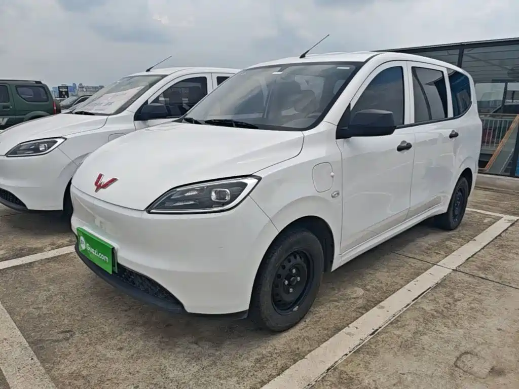 Wuling Hongguang New Energy 2024 — фото 2