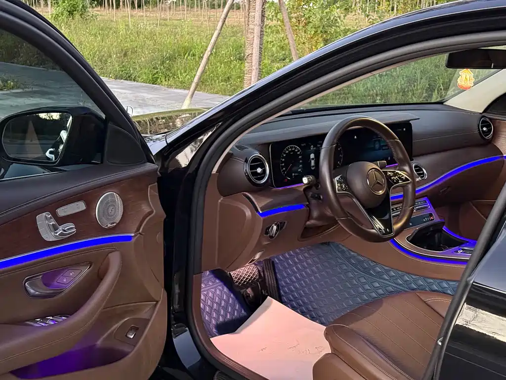 Mercedes-Benz E-Class 2023 — фото 4