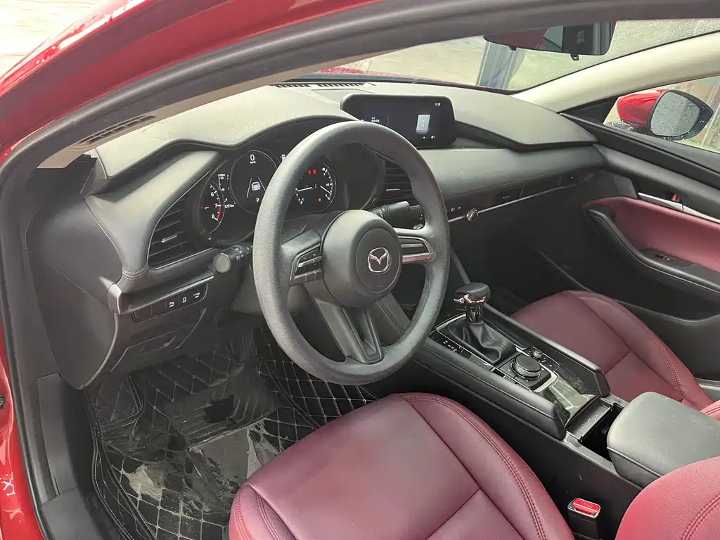 Mazda 3 Axela 2022
